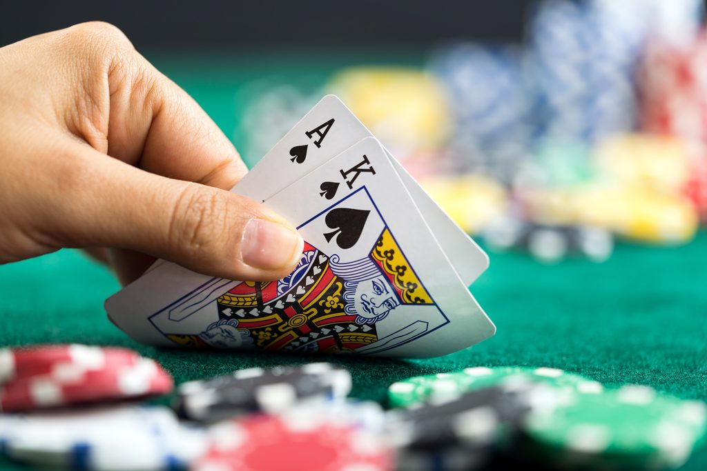 come-si-gioca-a-poker